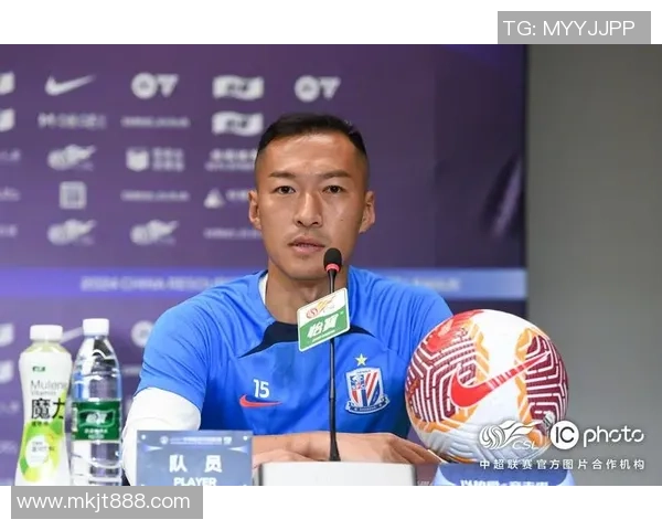 成都足球队在世锦赛积分榜上以56分稳居第一名展现强劲实力